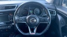 Nissan Qashqai 1.3 DiG-T Acenta Premium 5dr Petrol Hatchback